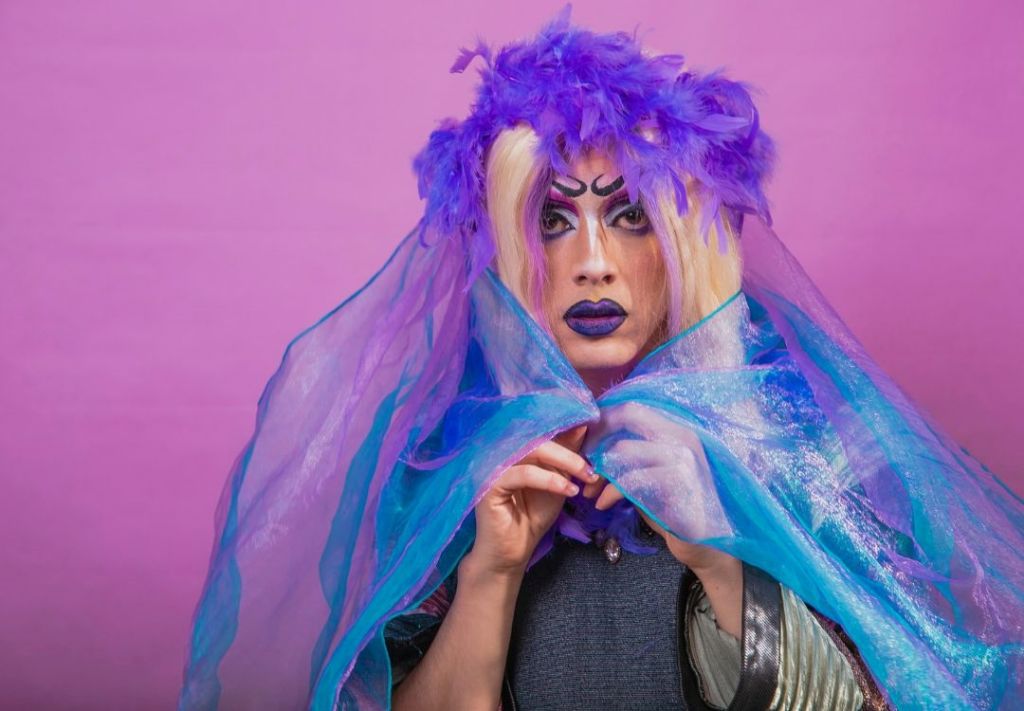 25 de julio: Wizbang Theater se inundará de creatividad drag